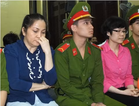 Con nợ và chủ nợ cùng dắt nhau ra tòa - ảnh Hữu Vinh