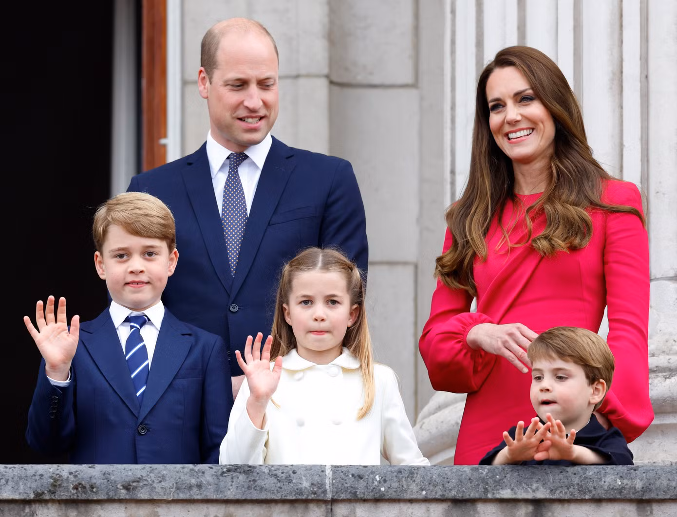 Công nương Kate chọn đăng video vào ngày thứ 6 vì không muốn ba con bị ảnh hưởng. Ảnh: Getty Images. Công nương Kate chọn đăng video vào ngày thứ 6 vì không muốn ba con bị ảnh hưởng. Ảnh: Getty Images.