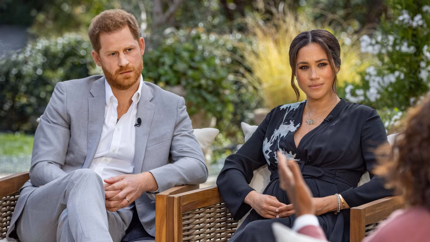 Harry và Meghan là một trong những lý do khơi dậy sự hứng thú của dư luận với Hoàng gia Anh.