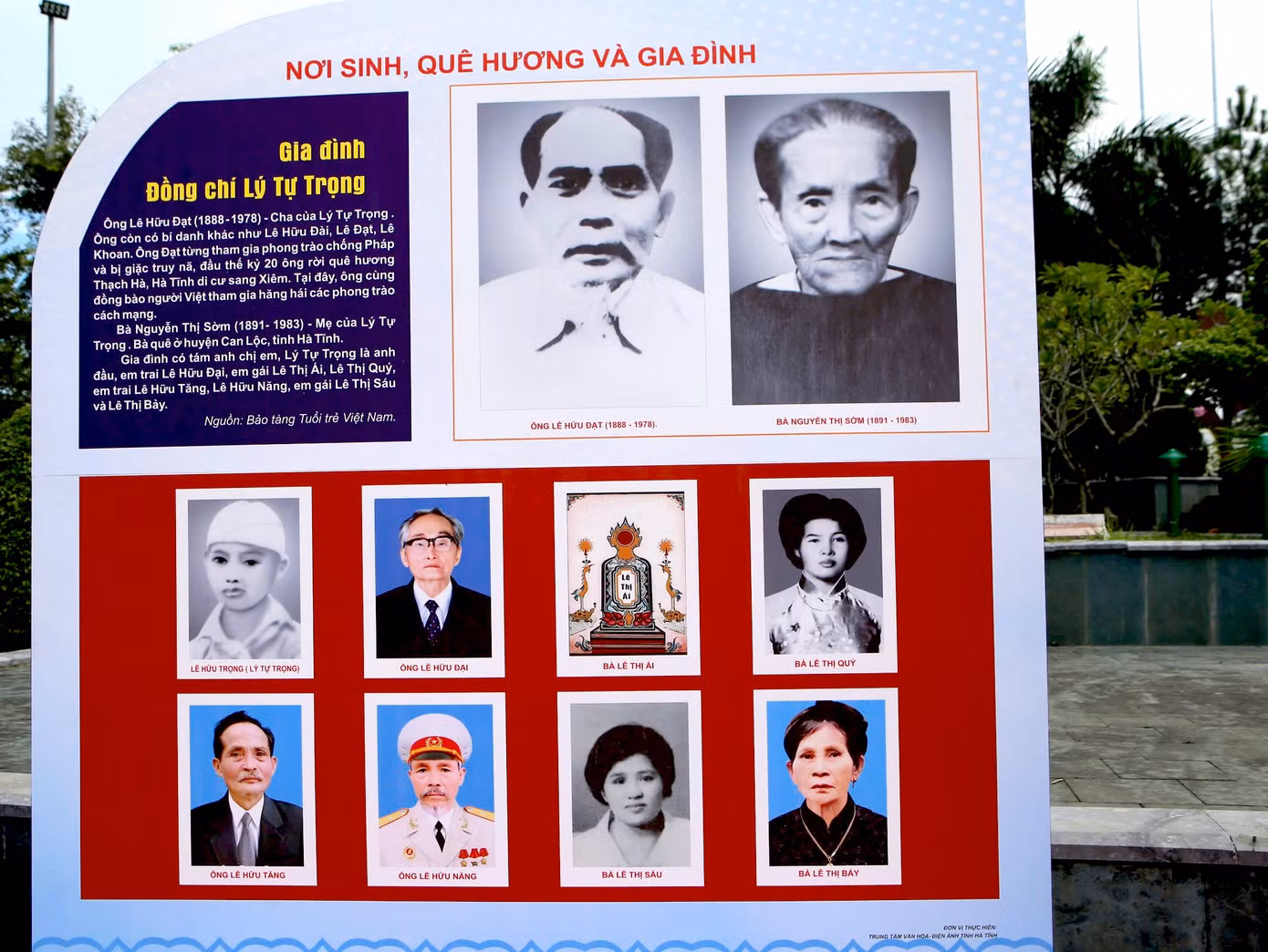 Những bức ảnh được trưng bày nhằm giới thiệu khái quát về quê hương Hà Tĩnh, một vùng đất giàu truyền thống lịch sử văn hoá, về gia đình, về quá trình hoạt động cách mạng của anh Lý Tự Trọng.