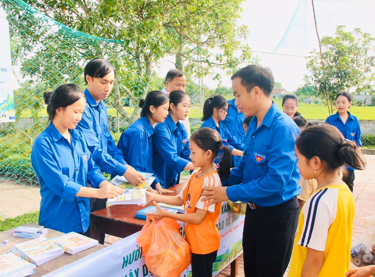 Hoạt động này diễn ra vào những ngày cuối tuần, tại các nhà văn hóa thôn hay trụ sở UBND xã, thị trấn.