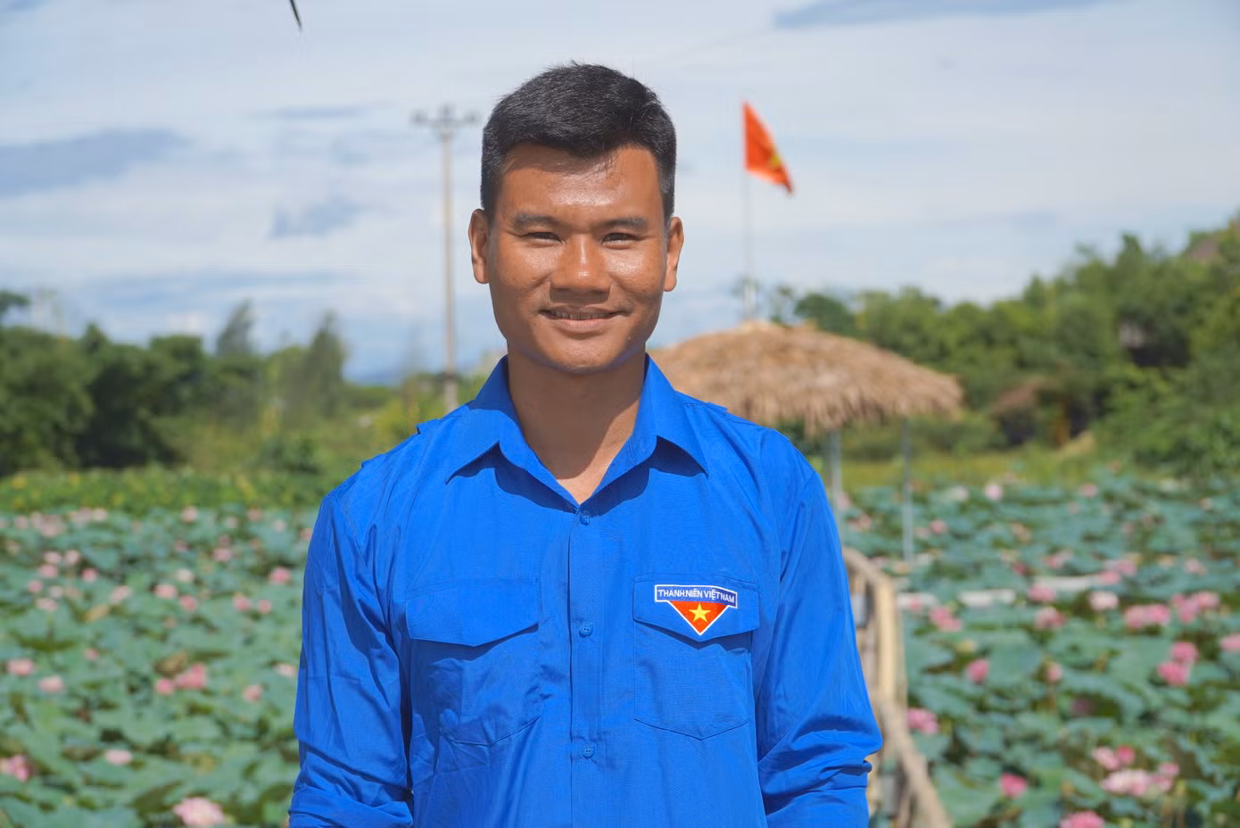 Anh Nguyễn Minh Tuấn (SN 1986) - Tổ trưởng Tổ hợp tác Sen Thanh niên Đoàn phường Thạch Linh cho biết, sau 2 năm triển khai mô hình, bước đầu đã có những thành công. Từ khu đầm lầy, nơi cỏ hoang mọc um tùm, sau hai năm triển khai đã trở thành đầm sen tỏa ngát hương thơm, được nhiều người đến tham quan, chụp ảnh.