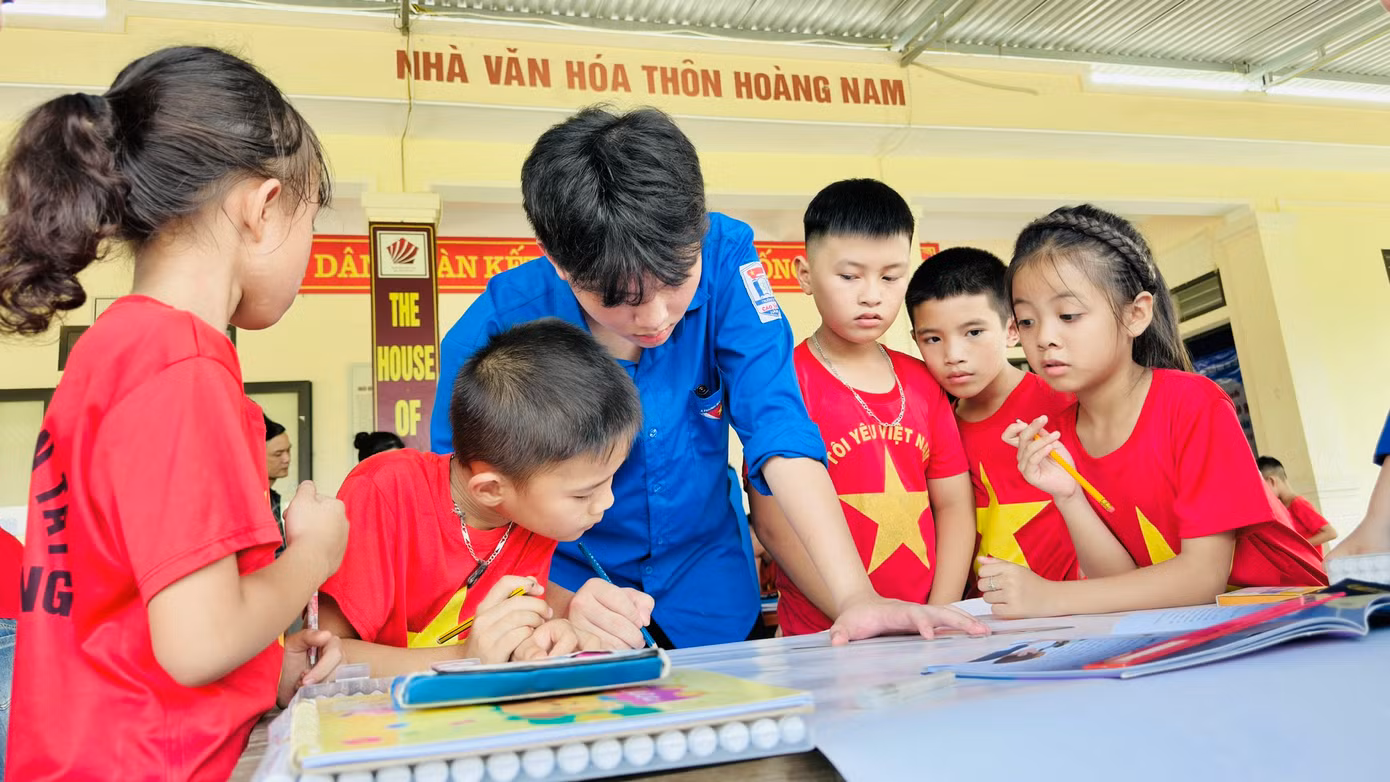 Các sân chơi, cuộc thi viết, vẽ, thuyết trình về sách đã góp phần khơi dậy niềm đam mê đọc sách của thanh, thiếu niên, nhi đồng.