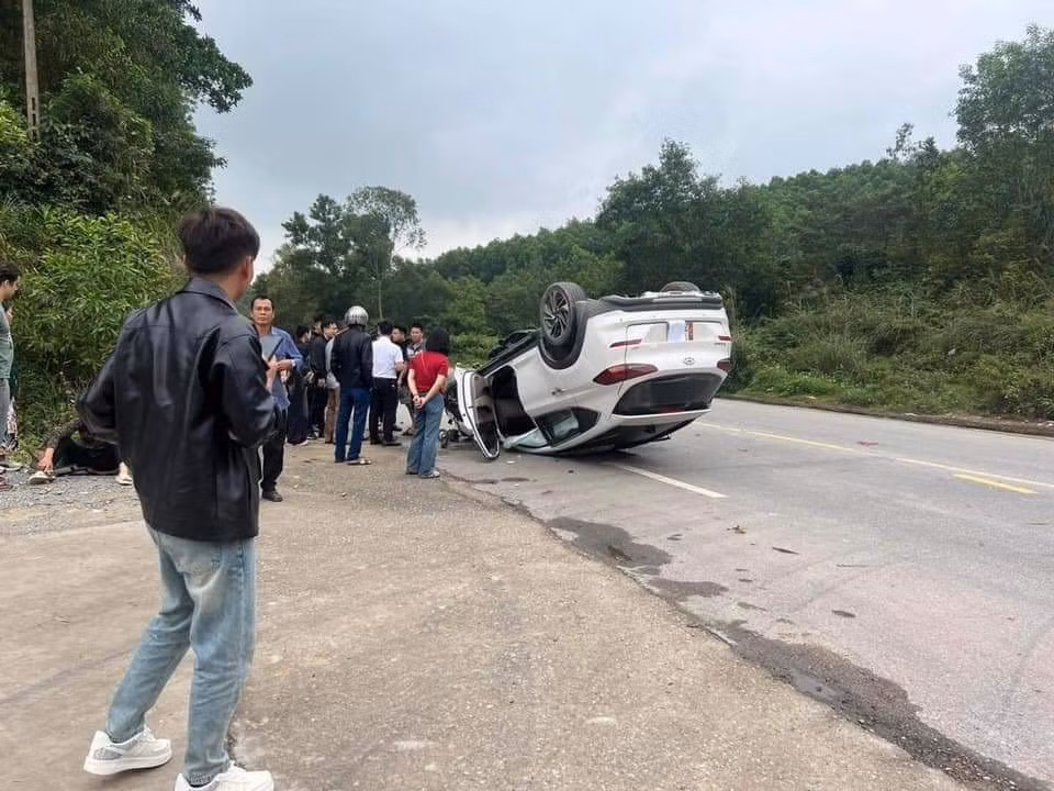 Hiện trường vụ tai nạn...