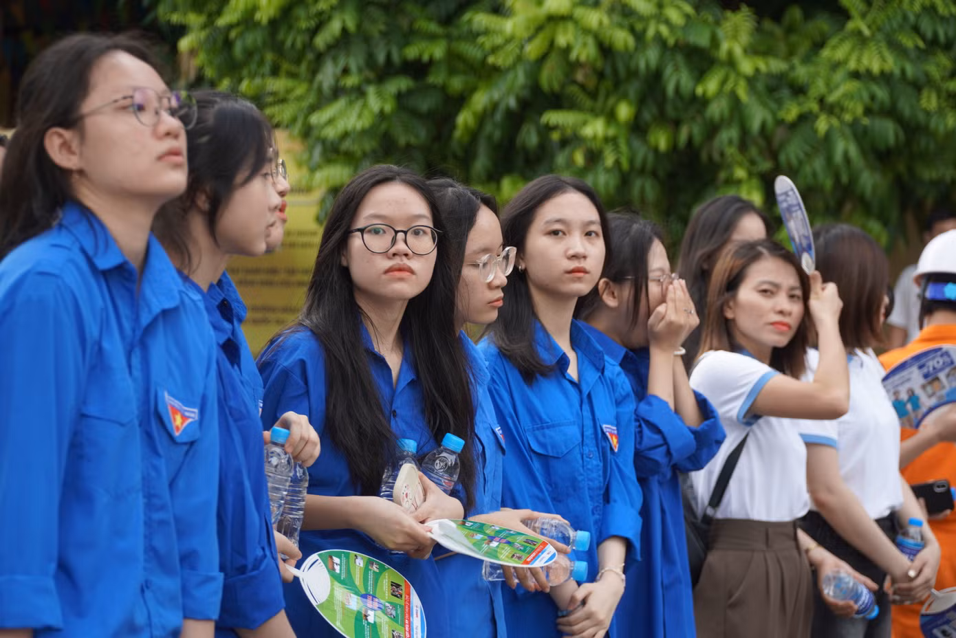Tại Hà Tĩnh đã thành lập 35 Đội thanh niên tình nguyện “Tiếp sức mùa thi” với gần 1.500 đoàn viên thanh niên tham gia hỗ trợ thí sinh thi tốt nghiệp THPT.