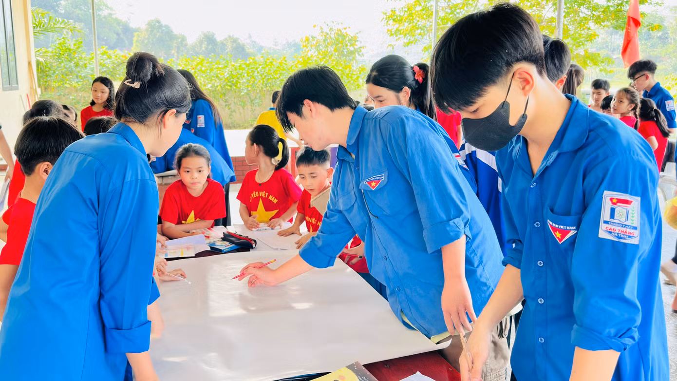 Các sân chơi, cuộc thi viết, vẽ, thuyết trình về sách đã góp phần khơi dậy niềm đam mê đọc sách của thanh, thiếu niên, nhi đồng.