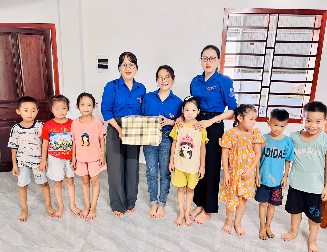 Đoàn xã biểu dương tinh thần thiện nguyện, lan tỏa sức trẻ của Diễm Mỹ với mô hình lớp học 0 đồng.