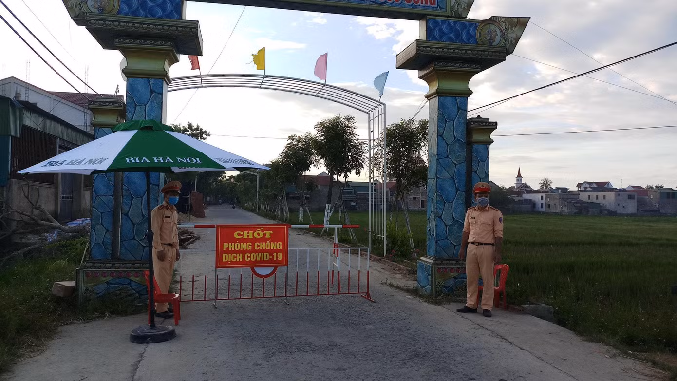 Ngành chức năng đã phong tỏa toàn bộ nơi ở của những ca bệnh liên quan.
