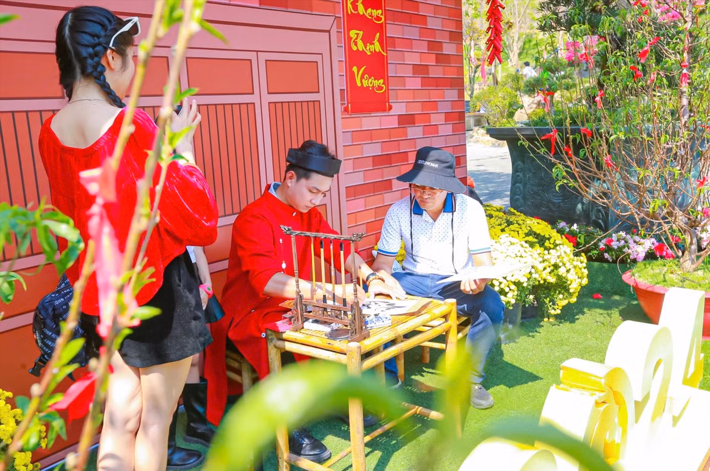 Các khu điểm du lịch tại Đà Nẵng chuẩn bị sản phẩm đậm chất Tết phục vụ du khách.