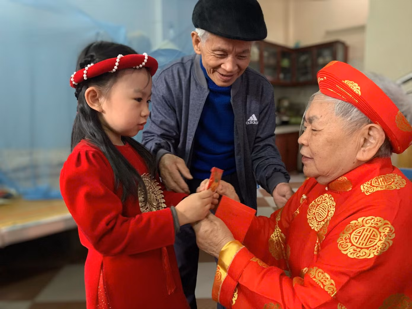 Lì xì Tết.jpg