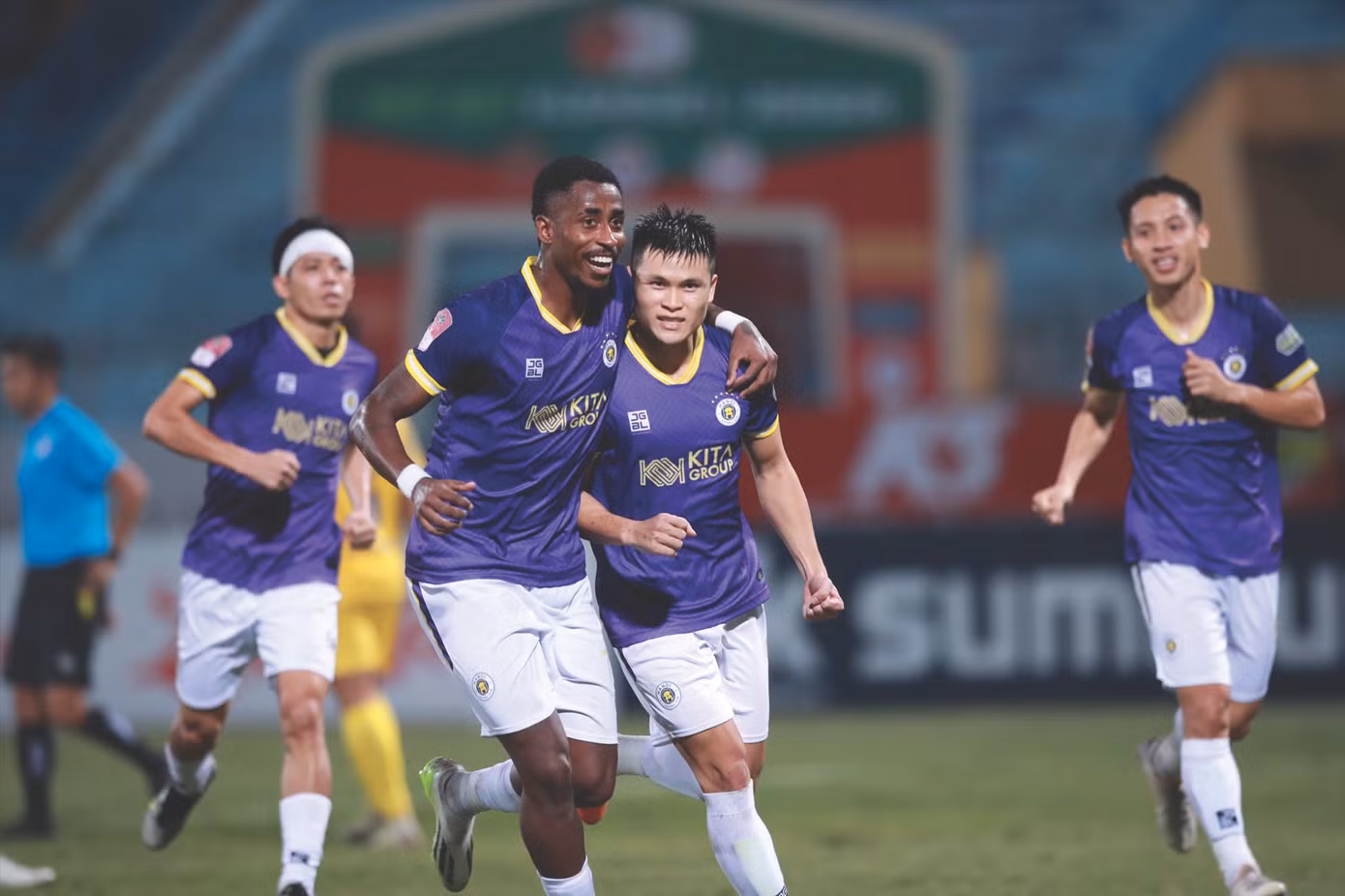 Tuấn Hải là một trong 8 cầu thủ Việt ghi được 2 bàn ở V-League 2023/24. Ảnh: Văn Thỏa