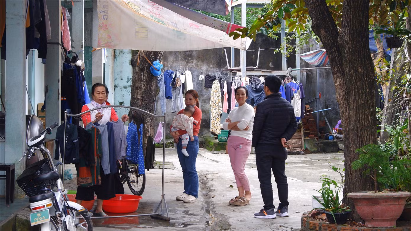 Một xóm trọ công nhân ở đường Âu Cơ (quận Liên Chiểu, TP Đà Nẵng) những ngày cuối năm Một xóm trọ công nhân ở đường Âu Cơ (quận Liên Chiểu, TP Đà Nẵng) những ngày cuối năm