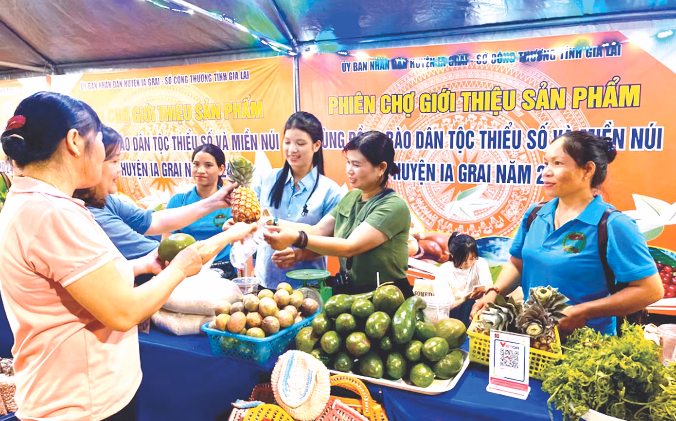 Phiên chợ được Sở Công Thương Gia Lai tổ chức kết nối giao thương cho huyện Ia Grai