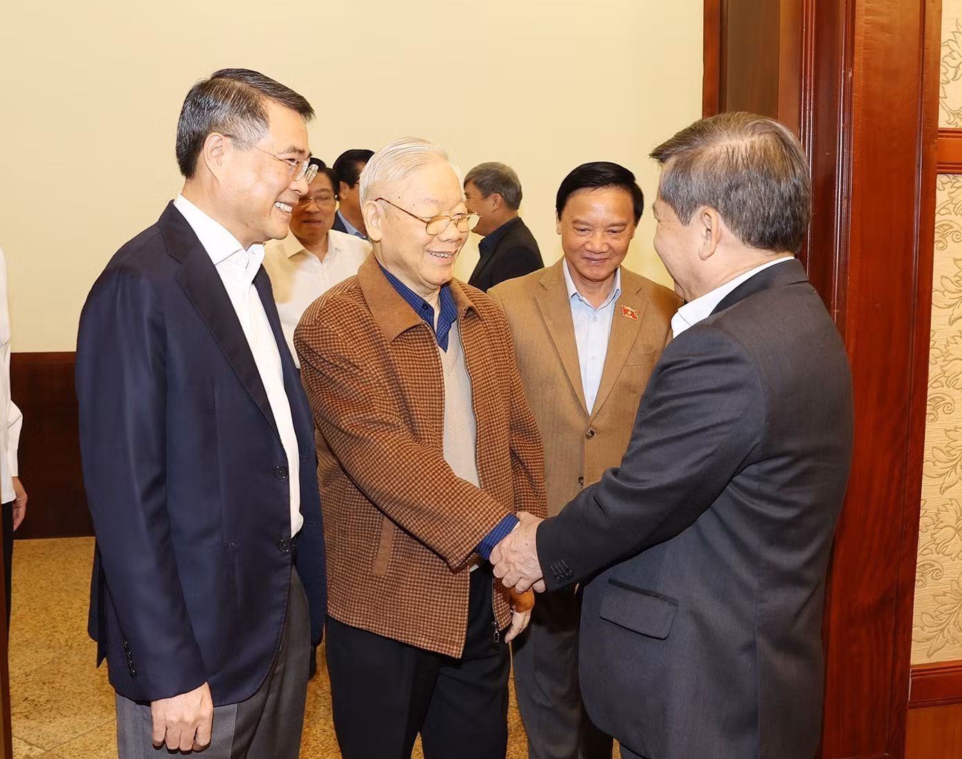 Tổng Bí thư Nguyễn Phú Trọng với các thành viên Ban chỉ đạo. Ảnh: TTXVN