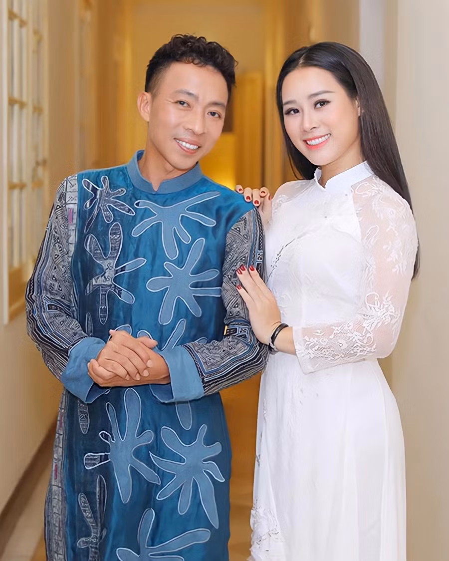 Việt Hoàn và vợ kém 18 tuổi khi còn mặn nồng.