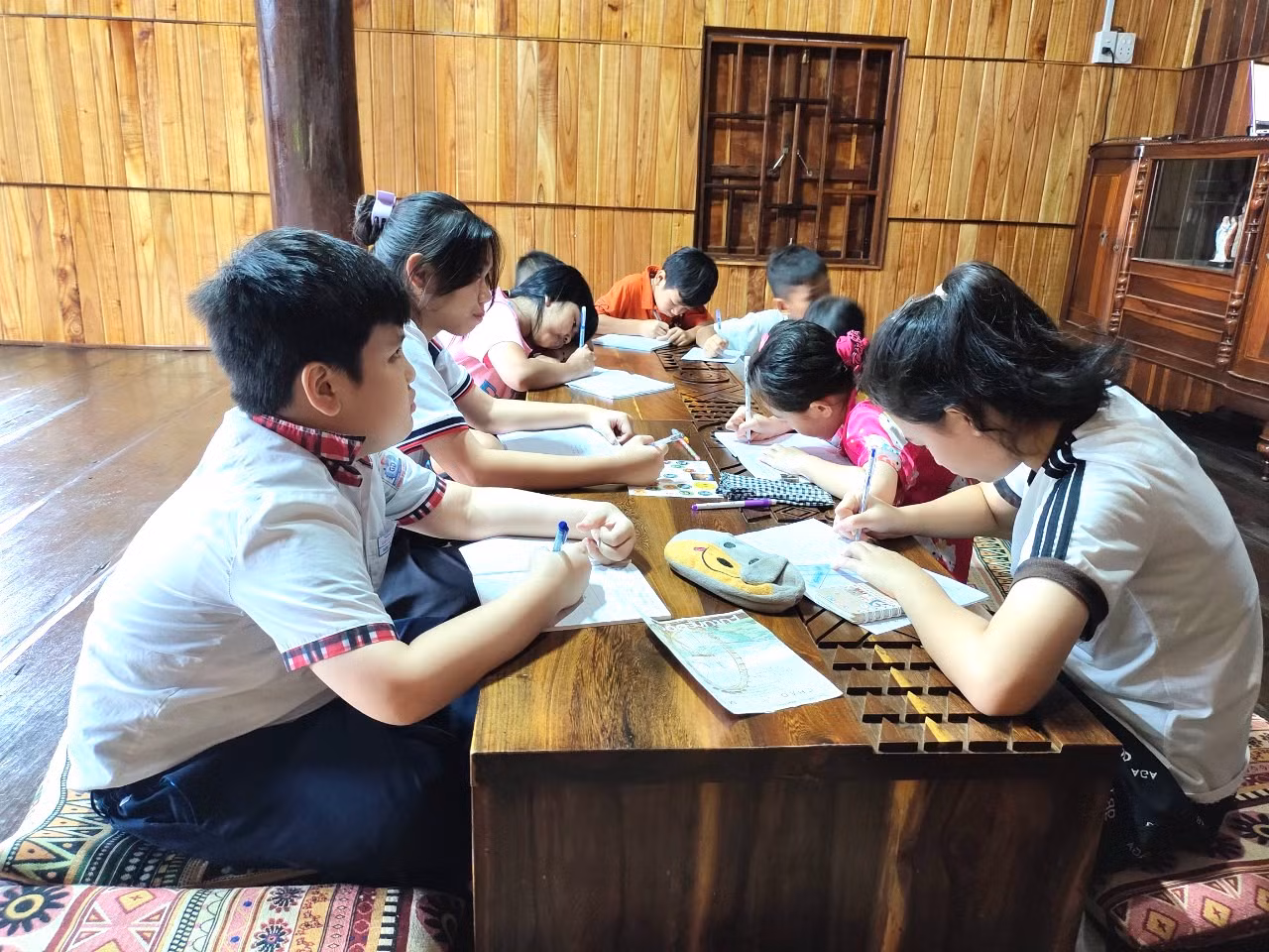 Lớp học tiếng Anh miễn phí tại buôn Ako Dhông, TP Buôn Ma Thuột