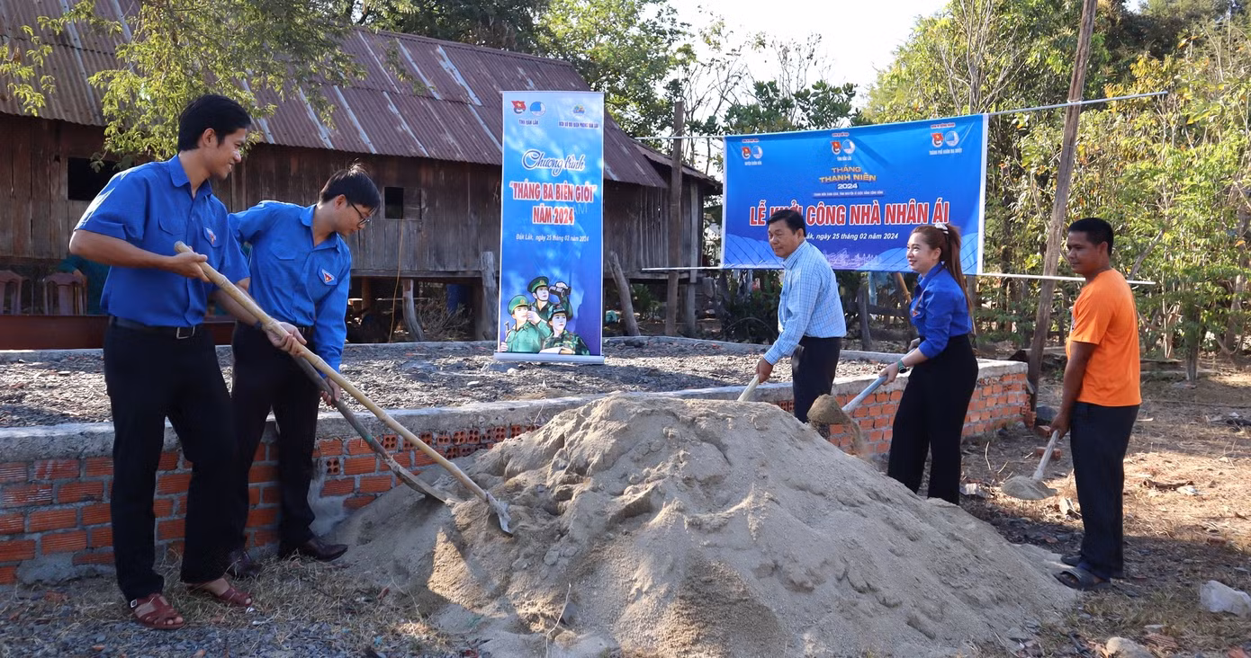 Nhiều hoạt động hướng về cộng đồng