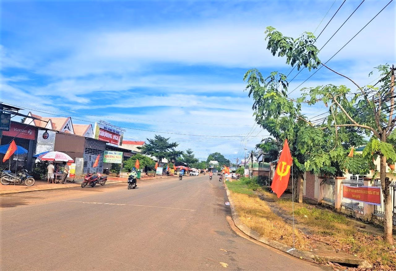 Đường cờ Tổ quốc của các cơ sở đoàn tạo dấu ấn trong các ngày lễ lớn