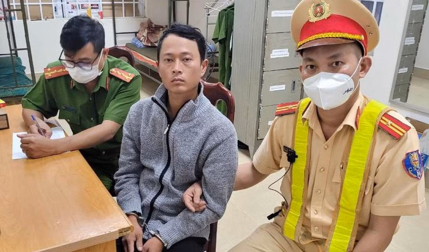 Đối tượng Nghĩa bị công an bắt giữ khi từ Lâm Đồng trốn đến tỉnh Đắk Lắk