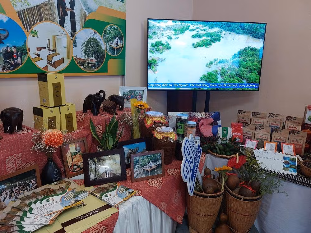 Các sản phẩm trưng bày tại tọa đàm