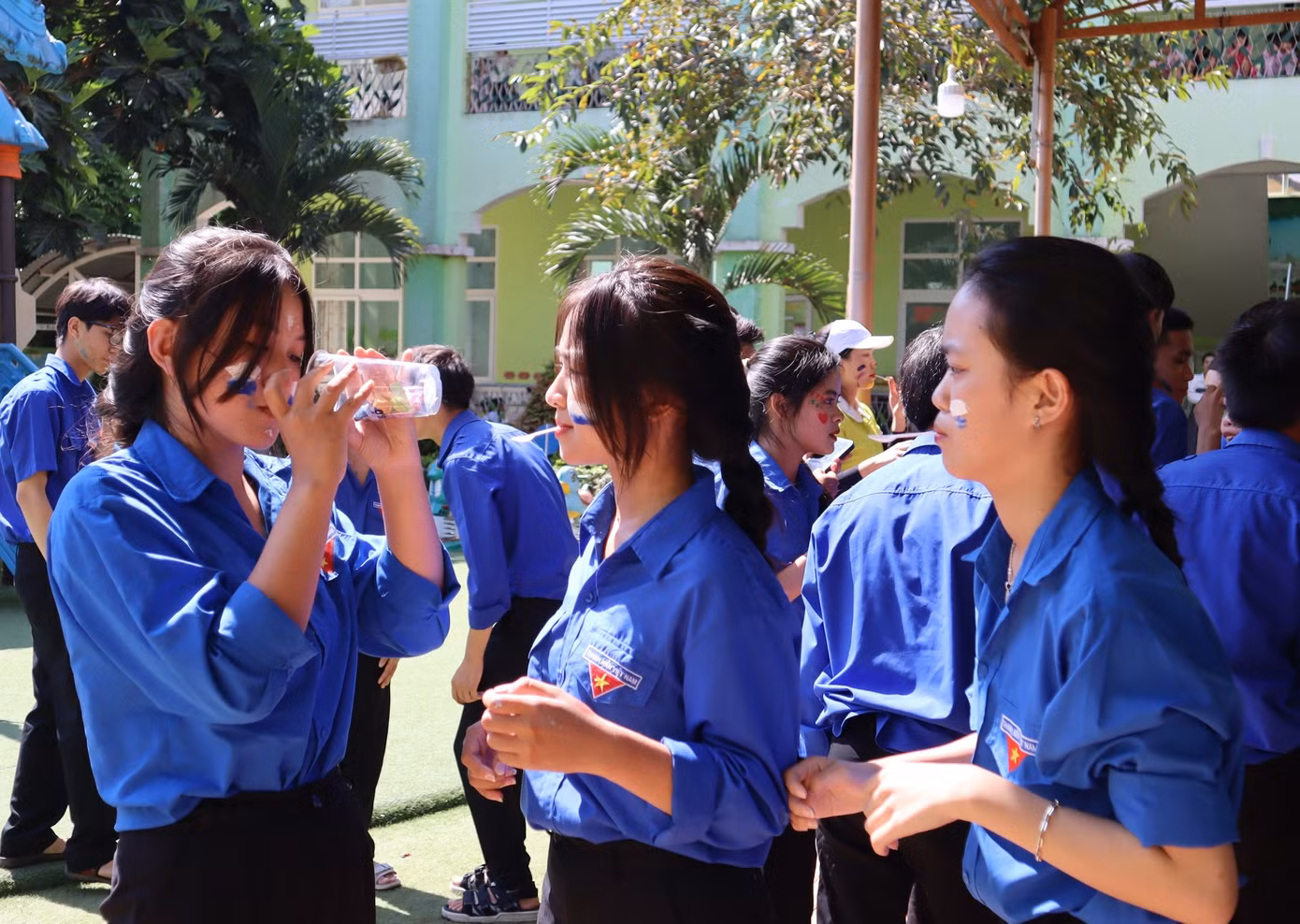 Ngoài ra, trong khuôn khổ chương trình, các bạn đoàn viên, thanh niên các đơn vị đã tham gia minnigame "93 năm – Đoàn ta tự hào tiến bước dưới cờ Đảng"; tham gia hoạt động teambuilding và giao lưu bóng chuyền.