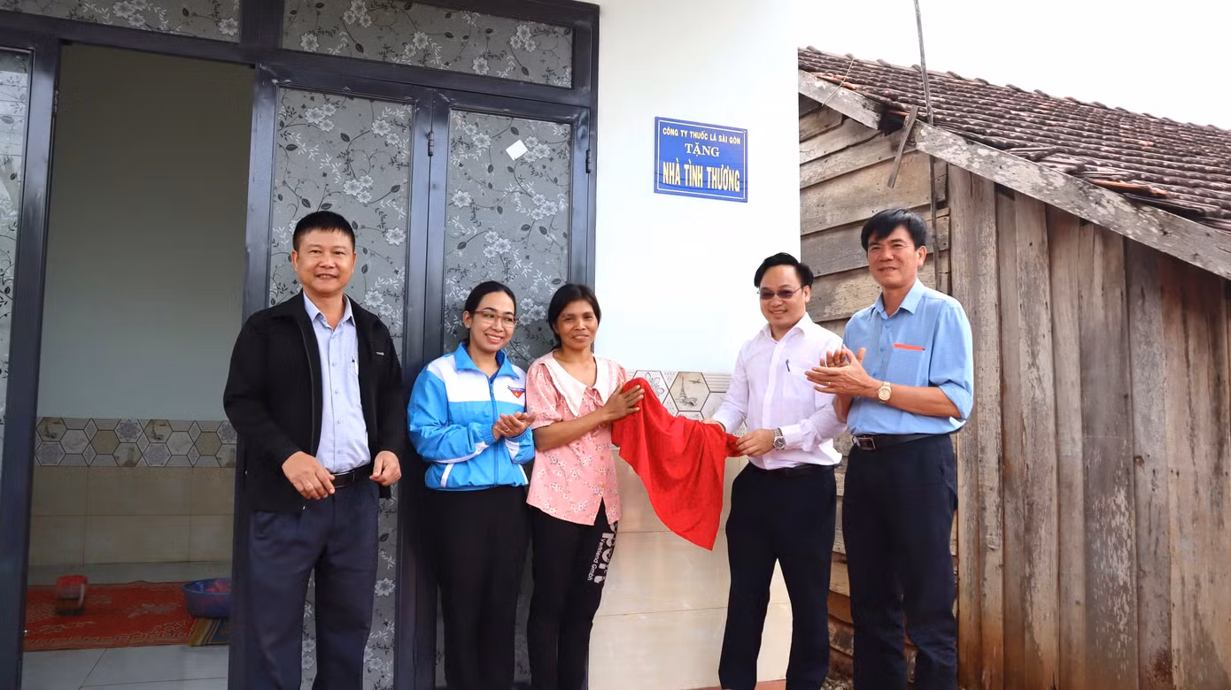 Qua đó, phát huy tinh thần tình nguyện, xung kích vì cuộc sống cộng đồng, góp phần cùng cấp ủy, chính quyền địa phương trong công tác đảm bảo an sinh xã hội, thực hiện hiệu quả Chương trình mục tiêu Quốc gia xây dựng nông thôn mới.