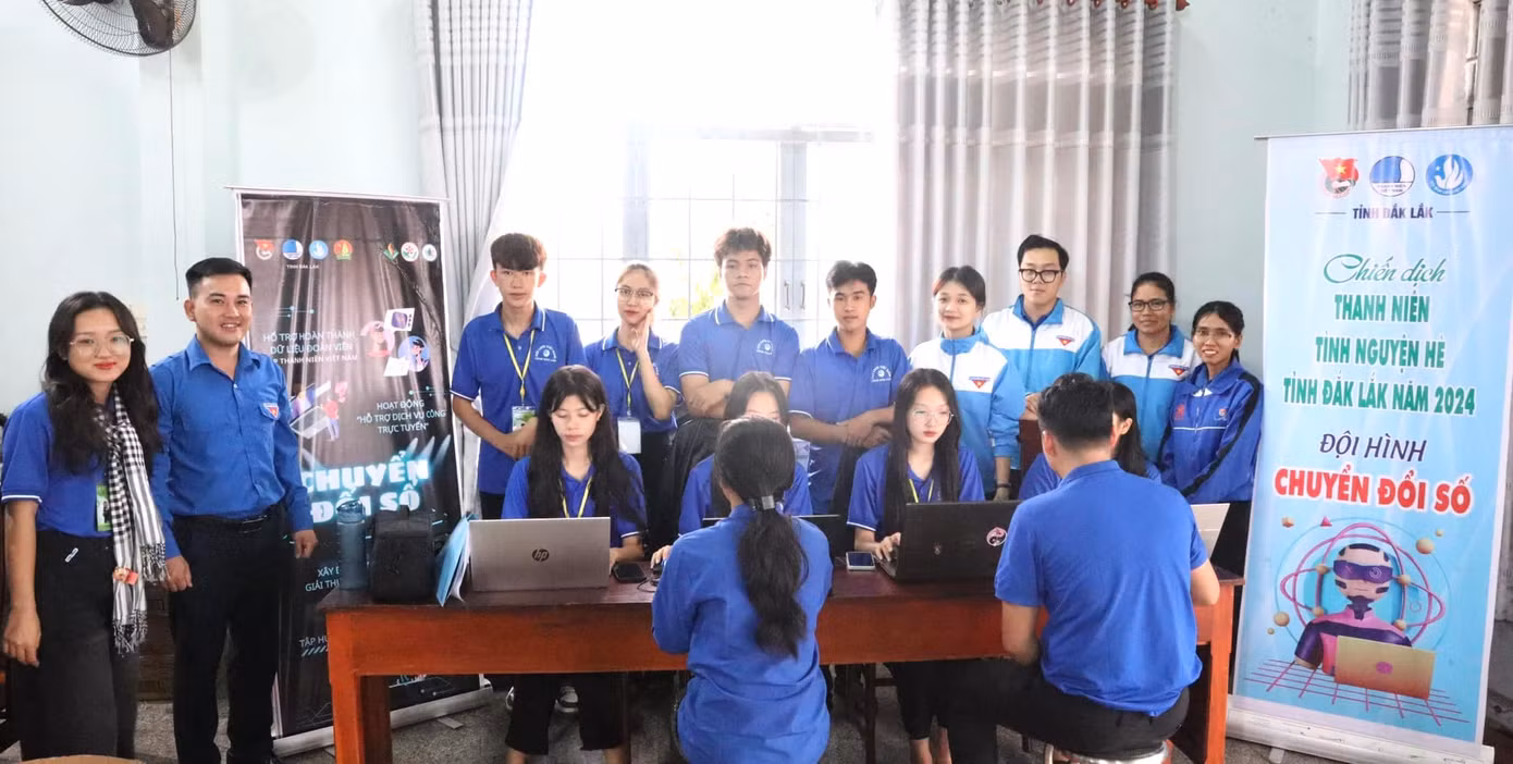 Với chủ đề “Tuổi trẻ Đắk Lắk xung kích tình nguyện”, Chi đoàn cơ sở tỉnh đoàn phối hợp với Huyện Đoàn Cư M’gar và Công an huyện này tổ chức chiến dịch “Kỳ nghỉ hồng” năm 2024 tại xã Ea Kuêh.