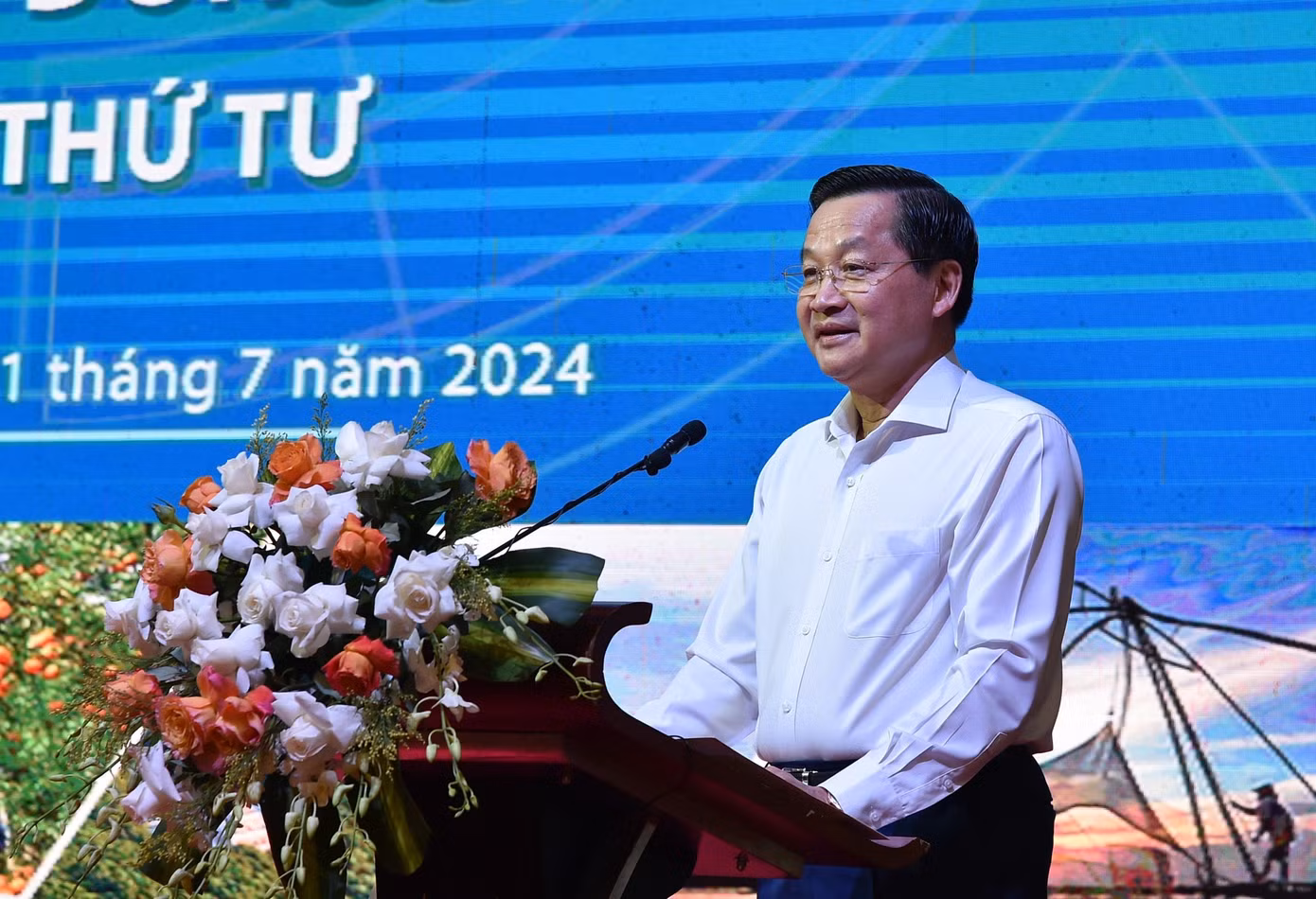 Phó Thủ tướng Lê Minh Khái.