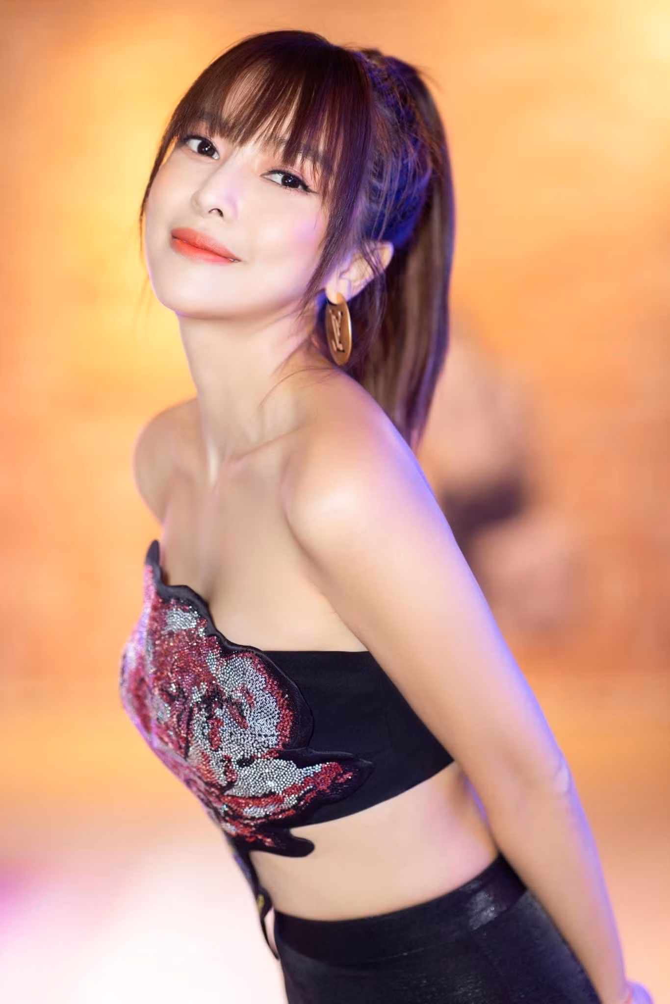 Cao Thái Hà chú trọng tập thể dục, thể thao, chăm sóc da để giữ gìn vóc dáng thon thả.