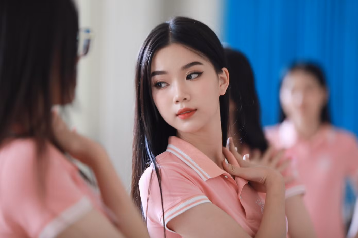Không chỉ chú trọng trong từng bước nhảy, thần thái biểu cảm cũng được thí sinh quan tâm chỉn chu.