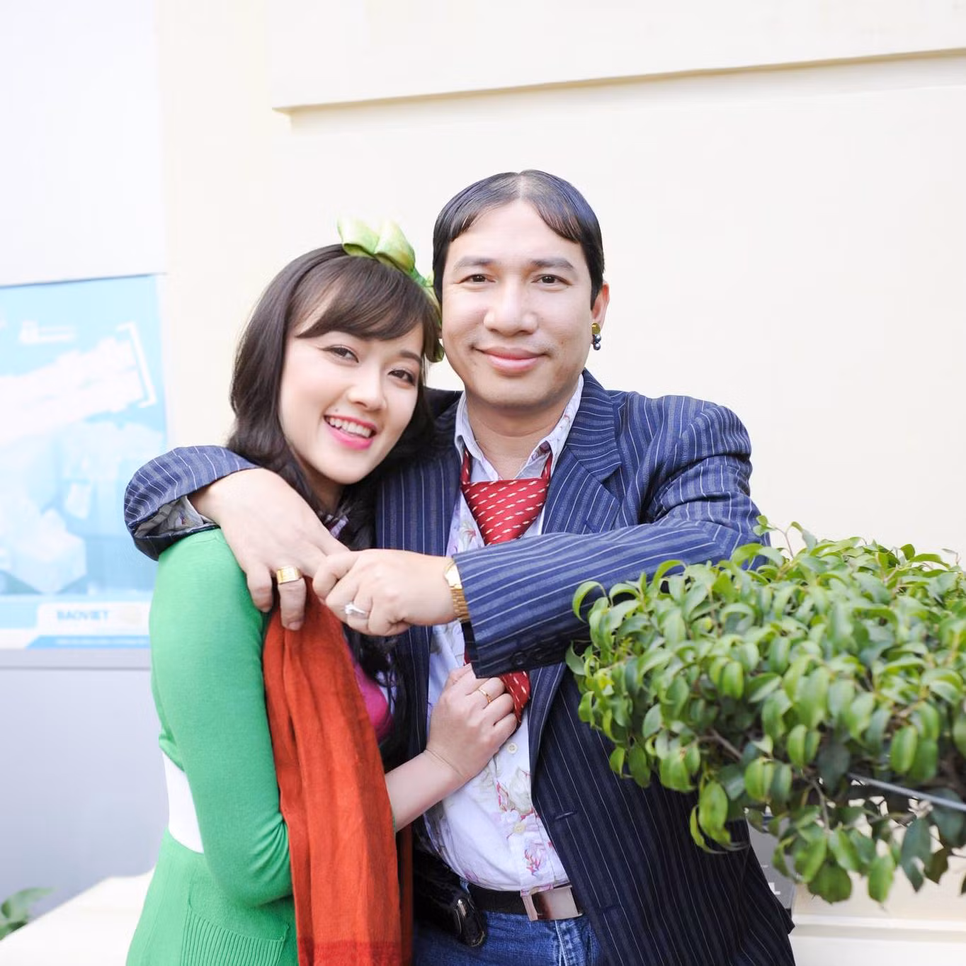 Tấm hình năm xưa của Vân Dung bên cạnh Quốc Khánh (áo vàng) và Quang Thắng. Ảnh: FBNV.
