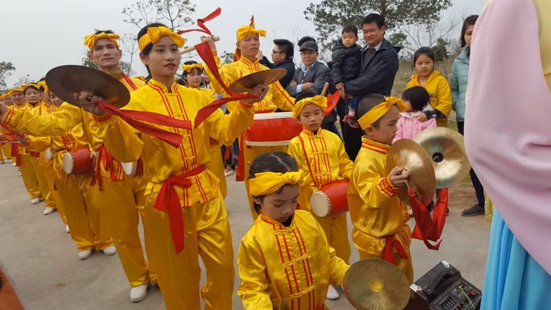 Hàng vạn người dự đám rước lễ hội Thủy tổ dân tộc ảnh 9