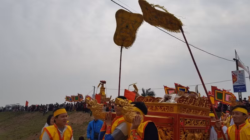Hàng vạn người dự đám rước lễ hội Thủy tổ dân tộc ảnh 7