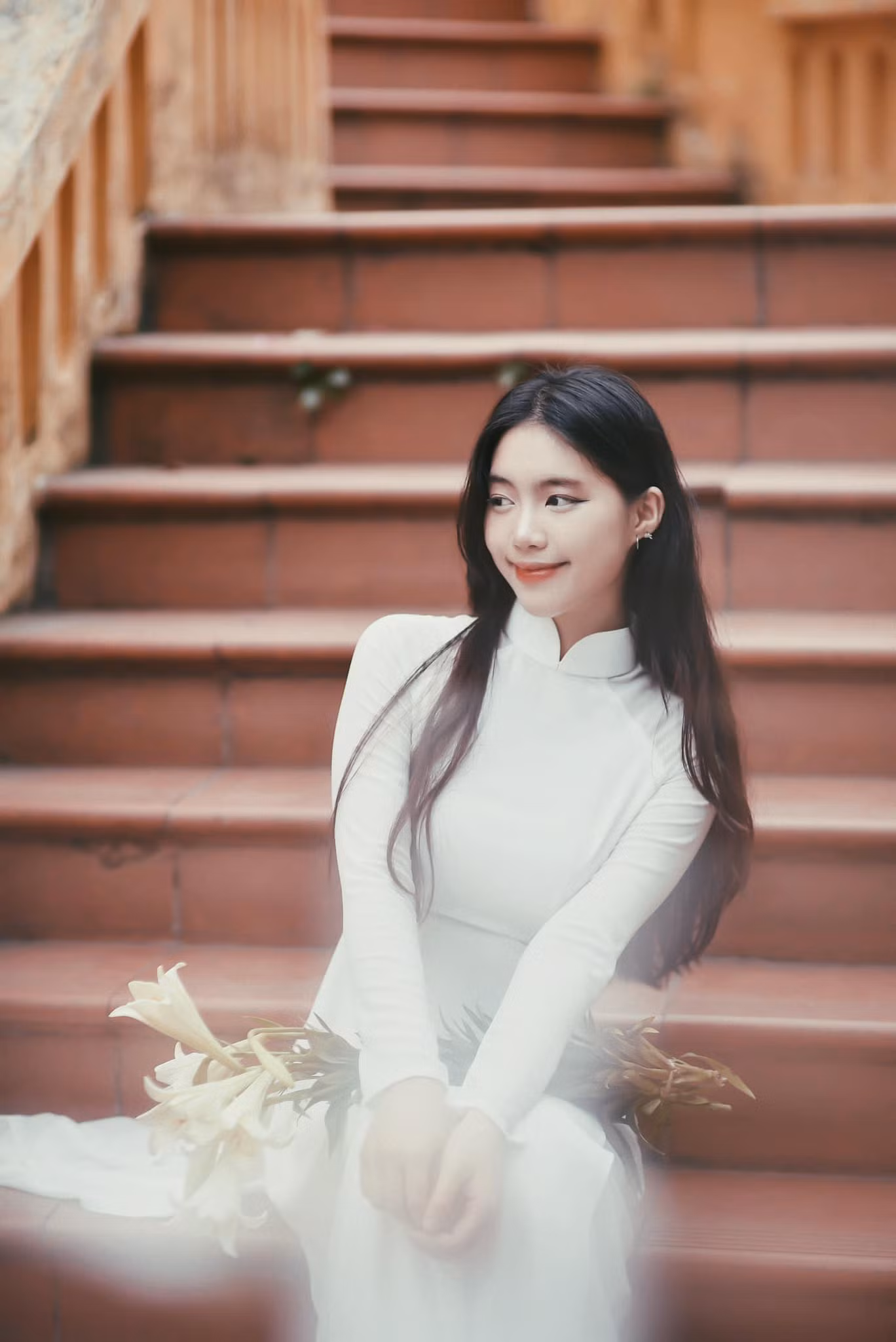 "Tôi hy vọng sẽ truyền tải những giá trị sâu sắc của người phụ nữ, là người luôn giữ gìn bản sắc văn hóa dân tộc, nhưng cũng mở rộng tầm nhìn, chủ động vươn ra thế giới", cô nói.