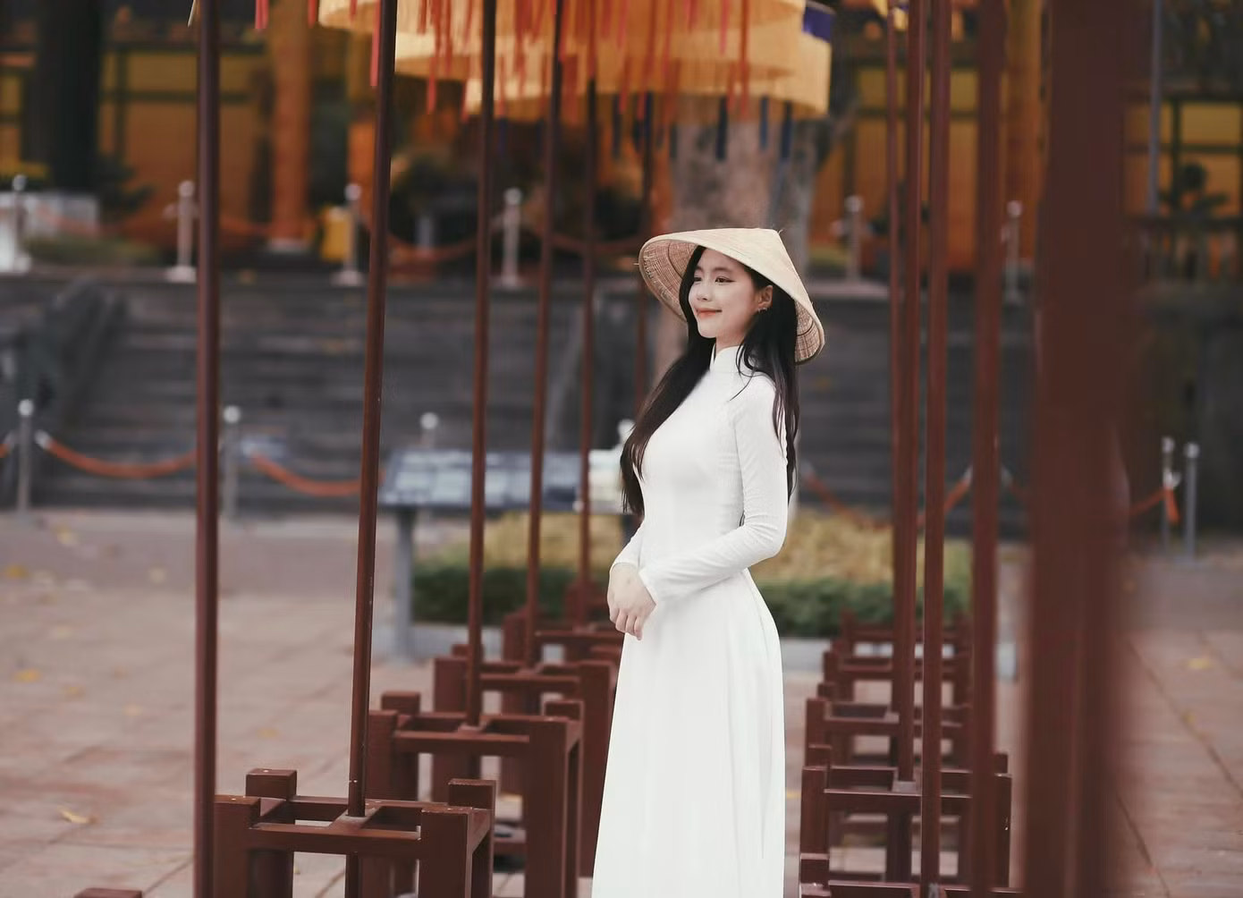 Châu Anh cho biết cô muốn gửi gắm và lan tỏa hình ảnh của người phụ nữ Việt Nam nói chung, và nữ quân nhân trong Quân đội nhân dân Việt Nam nói riêng, trong kỷ nguyên mới – vừa đằm thắm dịu dàng, lại vừa sắc sảo mạnh mẽ, kiên cường và trách nhiệm, đồng thời tự tin hội nhập quốc tế.