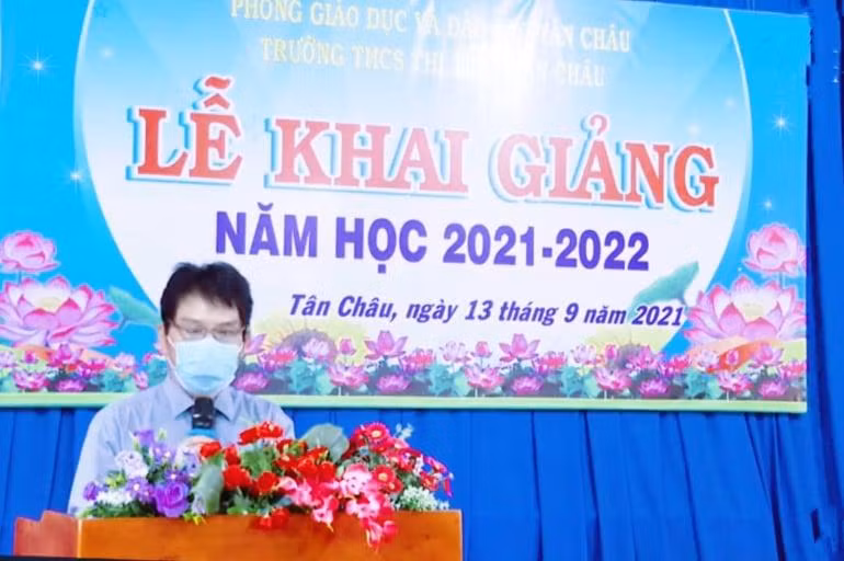 Khai giảng năm học mới tại huyện Tân Châu, tỉnh Tây Ninh.