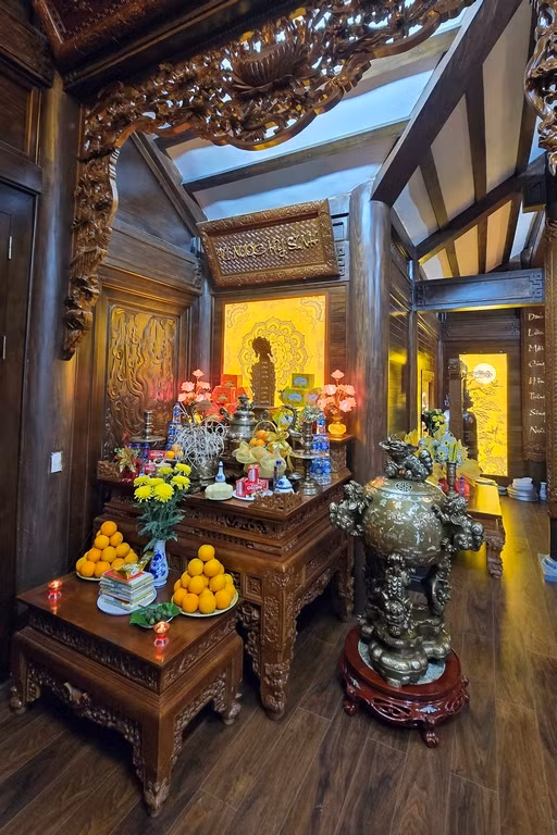 Khu lịch sử - văn hóa tâm linh Đèo Pha Đin có tổng mức đầu tư xây dựng trên 26 tỷ đồng, từ nguồn huy động xã hội hóa. Trong đó, kinh phí giai đoạn I hơn 18 tỷ đồng, bao gồm các hạng mục: Đền thờ liệt sĩ, hạ tầng kỹ thuật, cổng đền, đường lên xuống và các hạng mục phụ trợ khác.