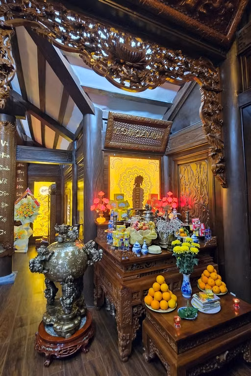 Khu lịch sử - văn hóa tâm linh Đèo Pha Đin có tổng mức đầu tư xây dựng trên 26 tỷ đồng, từ nguồn huy động xã hội hóa. Trong đó, kinh phí giai đoạn I hơn 18 tỷ đồng, bao gồm các hạng mục: Đền thờ liệt sĩ, hạ tầng kỹ thuật, cổng đền, đường lên xuống và các hạng mục phụ trợ khác.