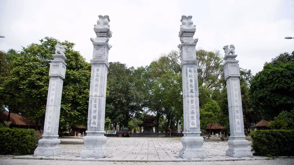 Thời thuộc Pháp khu lăng bị tàn phá trơ trụi, mãi đến năm 1971, nhân dân thôn Á Lữ mới có điều kiện quy hoạch và tôn tạo khang trang, thoáng mát mà vẫn đậm đặc dấu ấn của kiến trúc cổ.