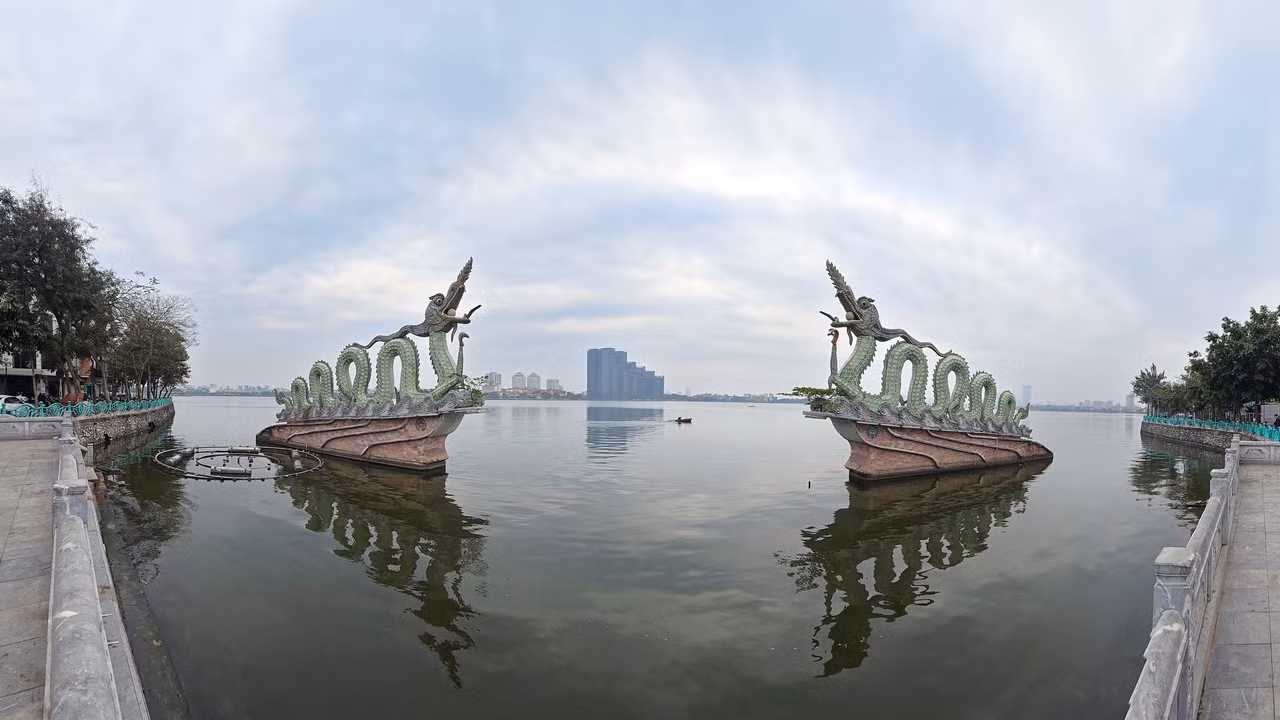 Năm 2010, đôi rồng gốm sứ thời Lý được dựng lên và trưng bày tại Công viên Bách Thảo nhân dịp Đại lễ kỷ niệm 1.000 năm Thăng Long - Hà Nội.