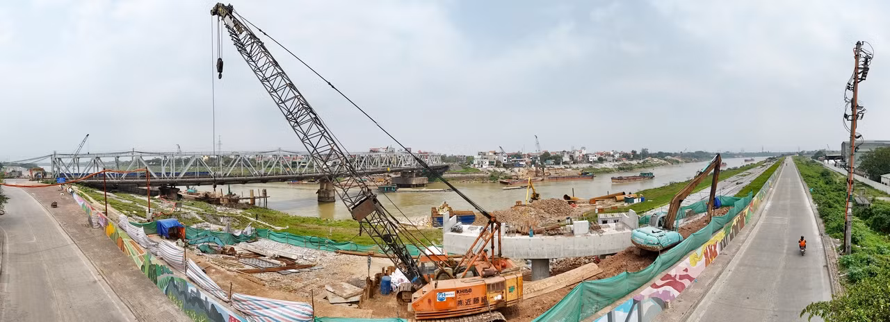 Vị trí xây dựng cầu Đuống mới nằm phía hạ lưu của Cầu Đuống cũ không xa.