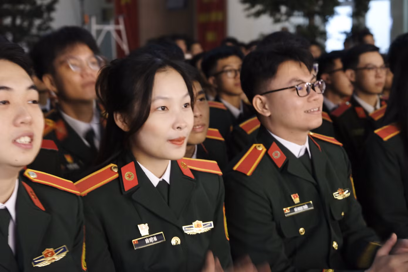 Dạ hội “Sắt son một niềm tin” là hoạt động nhằm tuyên truyền, giáo dục truyền thống của Quân đội nhân dân Việt Nam anh hùng cho cán bộ, nhân viên, học viên, chiến sĩ và người lao động phấn đấu vươn lên trong học tập, công tác, hoàn thành xuất sắc mọi nhiệm vụ được giao.