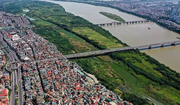 Nghị quyết của Chính phủ nêu nhiệm vụ, thành phố Hà Nội cần sớm triển khai Quy hoạch phân khu đô thị sông Hồng. Ảnh: PV.