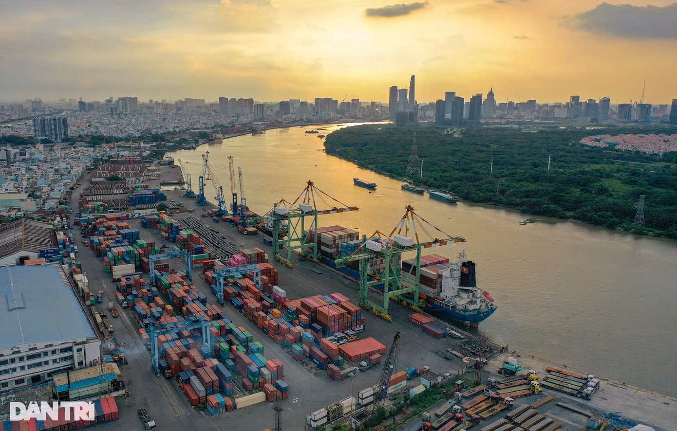 Hiện nay, dự án cầu Thủ Thiêm 4 đang được thực hiện các bước chuẩn bị đầu tư, dự kiến sẽ được triển khai trong giai đoạn 2024 - 2027 theo hình thức PPP (hình thức đối tác công tư).