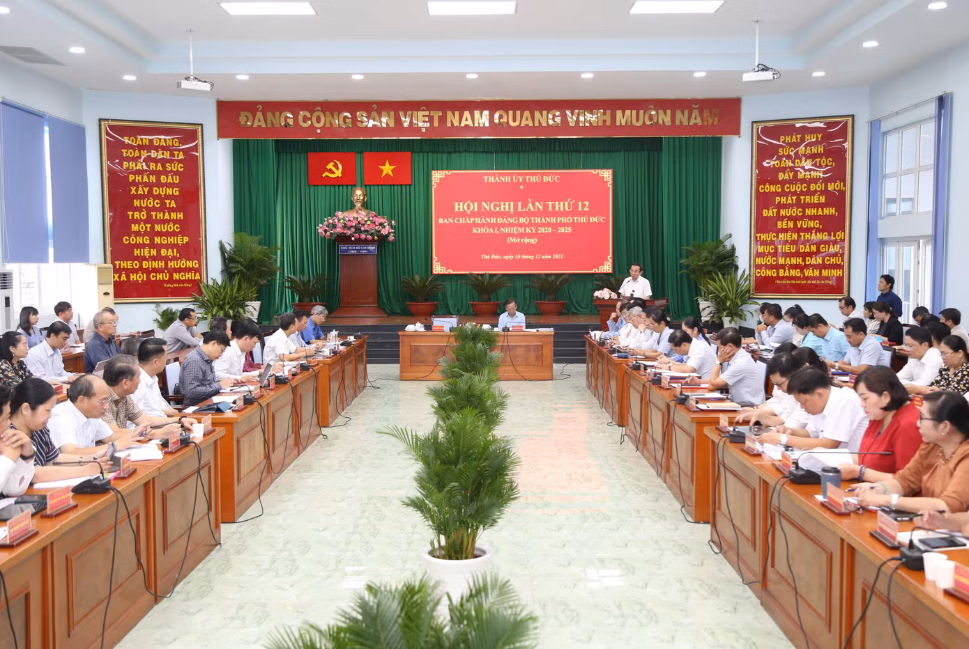 Quang cảnh hội nghị.