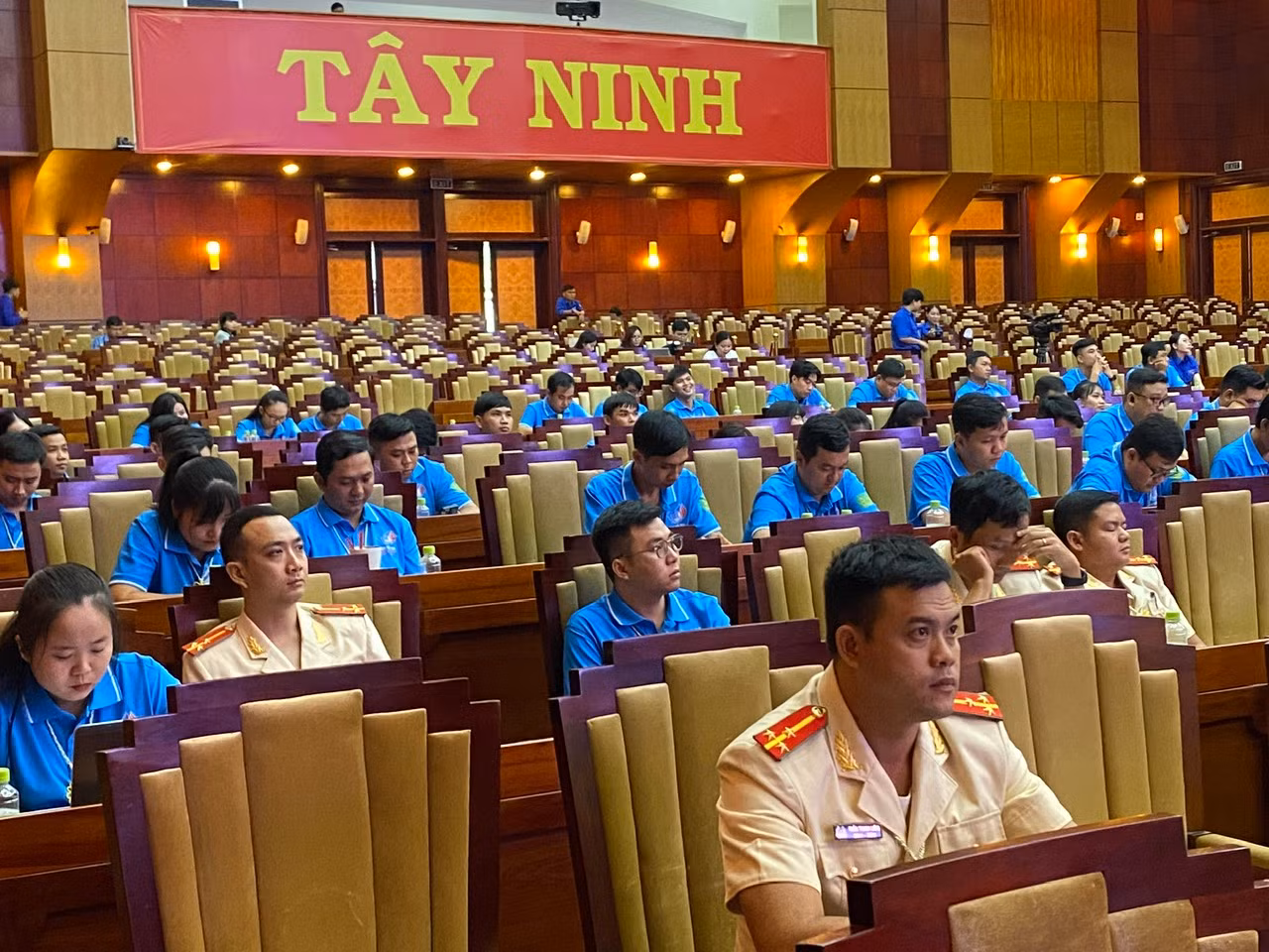 Đại biểu tham dự đại hội chiều nay 9/10. Ảnh: Tân Châu