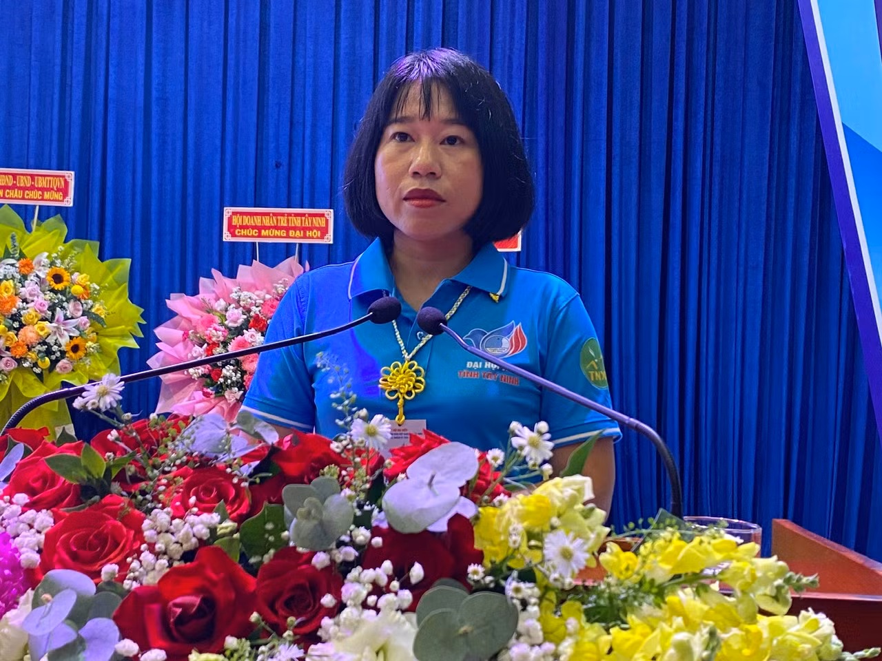 Chị Nguyễn Thị Trúc Mai - Phó Bí thư Thường trực Tỉnh Đoàn, Chủ tịch Hội LHTN Việt Nam tỉnh Tây Ninh khóa VII phát biểu tại đại hội. Ảnh: Tân Châu