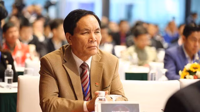 VFF nêu lý do ông Cấn Văn Nghĩa từ chức Phó Chủ tịch ảnh 1 VFF nêu lý do ông Cấn Văn Nghĩa từ chức Phó Chủ tịch ảnh 1