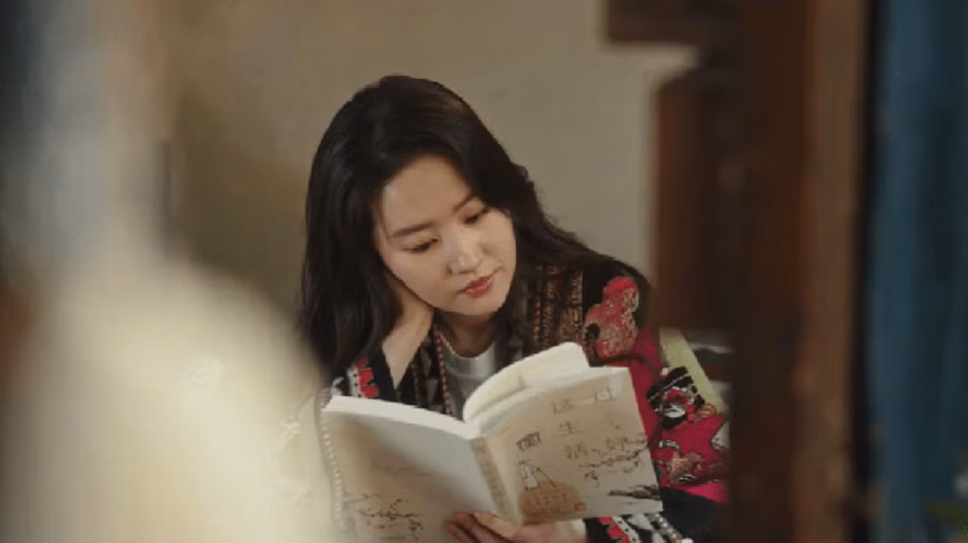 Lưu Diệc Phi một mình một kiểu ảnh 6