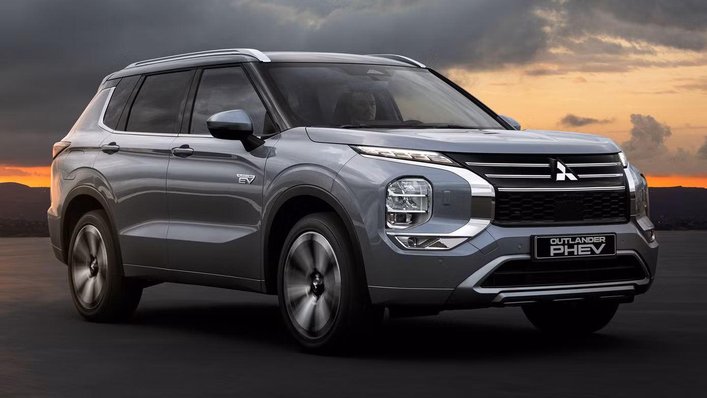 Mitsubishi Outlander PHEV 2025.